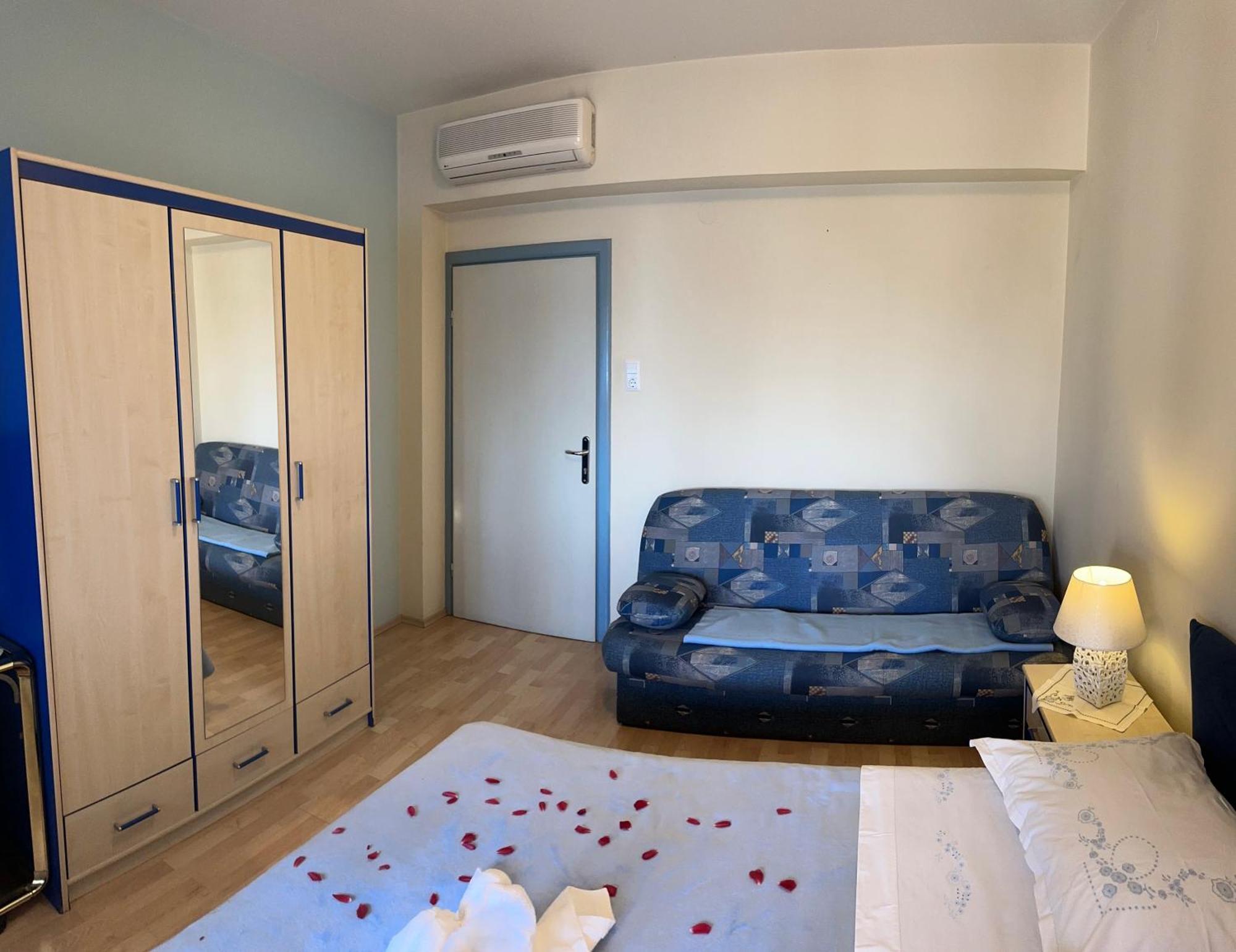 Vs Rooms Split Exterior photo
